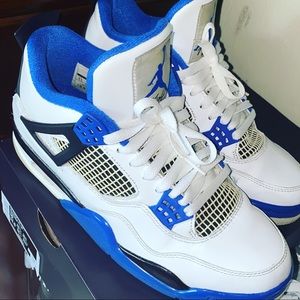 Jordan 4 retro motersport